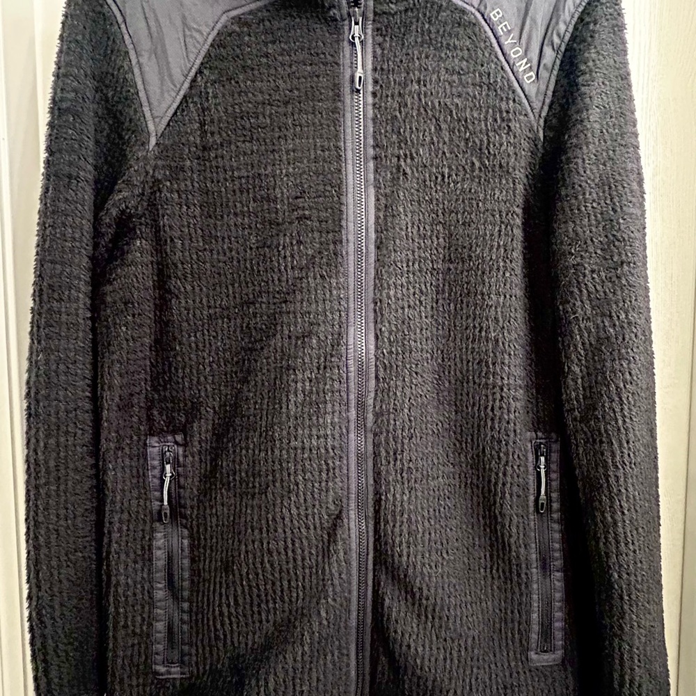 NWOT- Men’s Beyond Alpha Aura Jacket